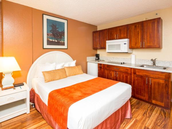 Castle at Waikīkī Grand : photo 2 de la chambre studio avec kitchenette - vue sur la ville