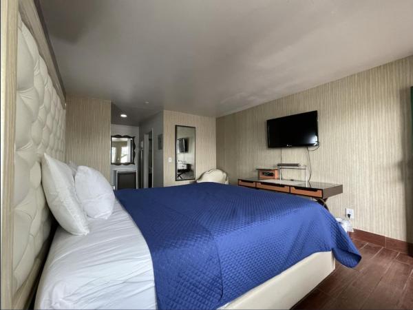 Crown Motel Downtown Fremont St : photo 3 de la chambre chambre lit king-size standard