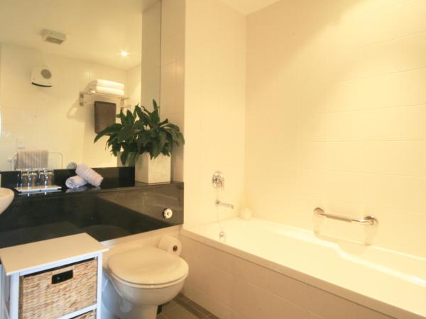 Moonlight Escape Lodge : photo 9 de la chambre suite lit king-size
