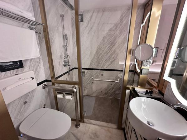 East Pacific Passenger Lounge - Departure area, 3rd floor : photo 4 de la chambre chambre simple supérieure