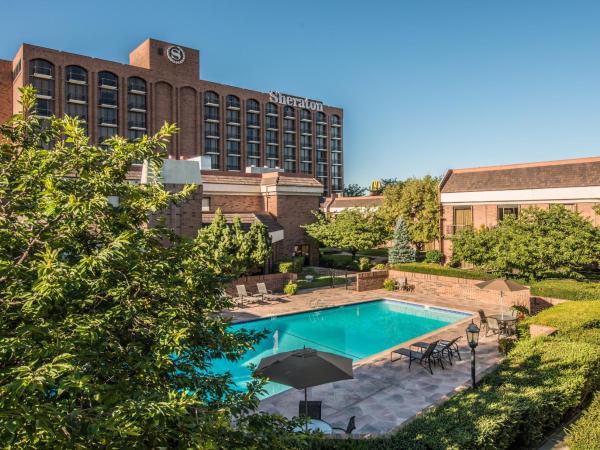 Sheraton Salt Lake City : photo 1 de la chambre chambre plus spacieuse avec 1 lit king-size