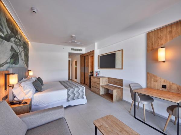 Riu Palace Mauritius - All Inclusive - Adults Only : photo 3 de la chambre suite junior