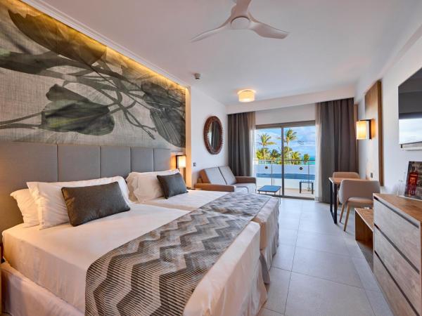 Riu Palace Mauritius - All Inclusive - Adults Only : photo 1 de la chambre suite junior - vue latérale sur mer