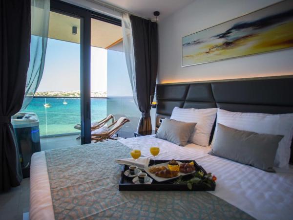 Royaluxs Hotel Plaza : photo 9 de la chambre suite avec piscine privée