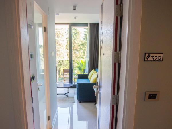 Royaluxs Hotel Plaza : photo 4 de la chambre chambre double avec douche