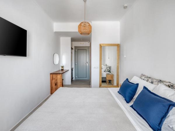 Ostria View Mykonos : photo 9 de la chambre chambre double deluxe avec balcon - vue sur mer