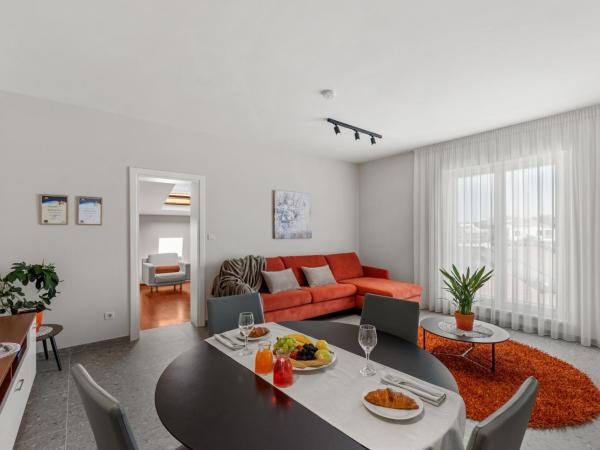 Apartment Complex Irena with Pool : photo 2 de la chambre appartement - vue sur piscine