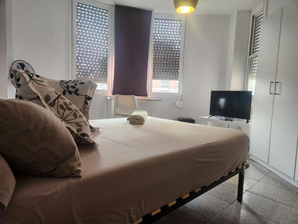 eXperience Rooms Valencia : photo 1 de la chambre chambre double avec salle de bains commune