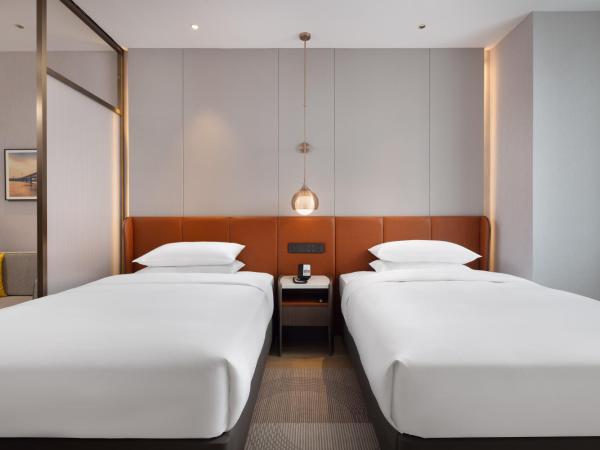Home2 Suite by Hilton Wuhan Economic Development Zone : photo 5 de la chambre chambre lits jumeaux