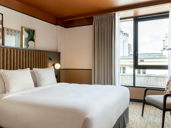 Le Parchamp, a Tribute Portfolio Hotel, Paris Boulogne : photo 2 de la chambre chambre lit king-size standard