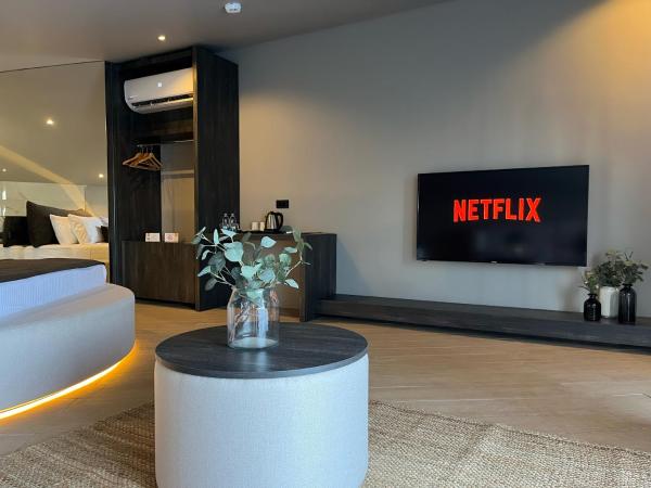 AG Hotels Antalya : photo 2 de la chambre suite lit king-size