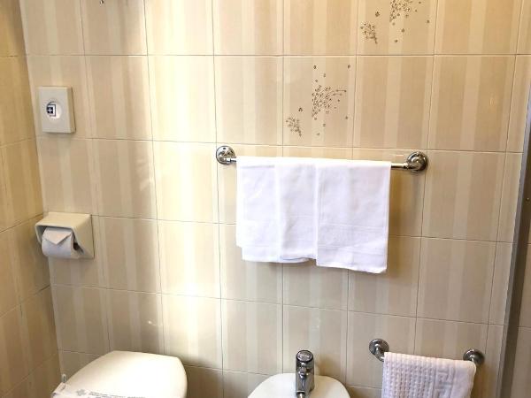 Hotel Signa : photo 5 de la chambre chambre triple Économique