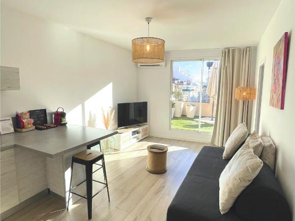 Les Appartements du Vieux Port : photo 2 de la chambre appartement 1 chambre avec terrasse