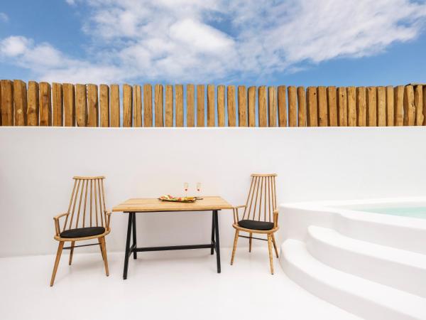 Akkadian LGBT Boutique Hotel : photo 7 de la chambre akkadian suite with plunge pool