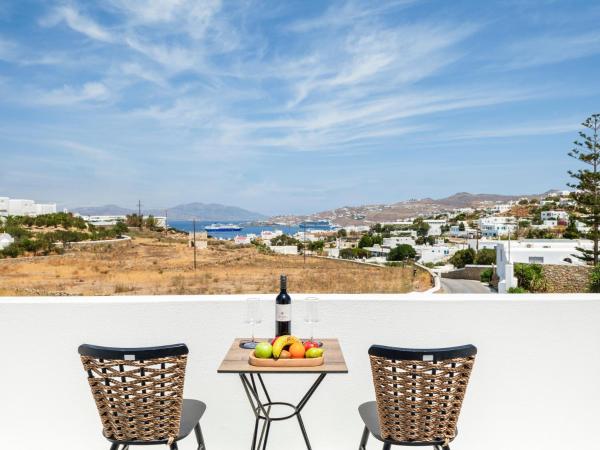 Akkadian LGBT Boutique Hotel : photo 1 de la chambre chambre double deluxe - vue sur mer