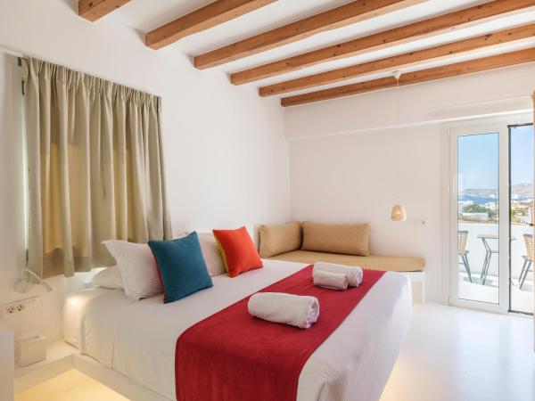 Akkadian LGBT Boutique Hotel : photo 4 de la chambre chambre double deluxe - vue sur mer