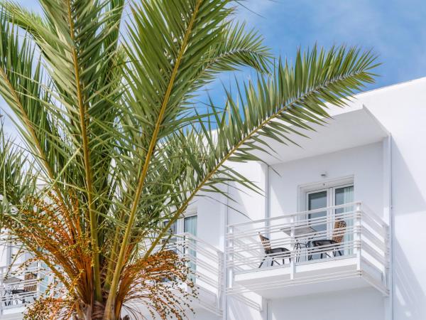 Akkadian LGBT Boutique Hotel : photo 6 de la chambre chambre double deluxe - vue sur mer