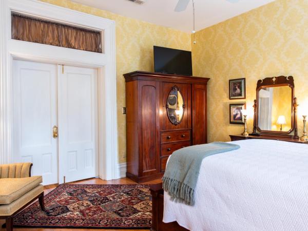 DuPont Mansion Bed & Breakfast : photo 3 de la chambre suite deluxe avec lit king-size