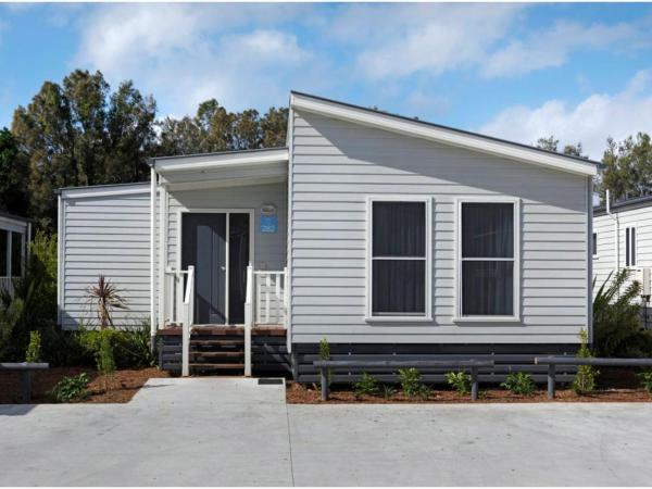 Discovery Parks - Byron Bay : photo 1 de la chambre deluxe lakeside 3 bedroom - sleeps 8