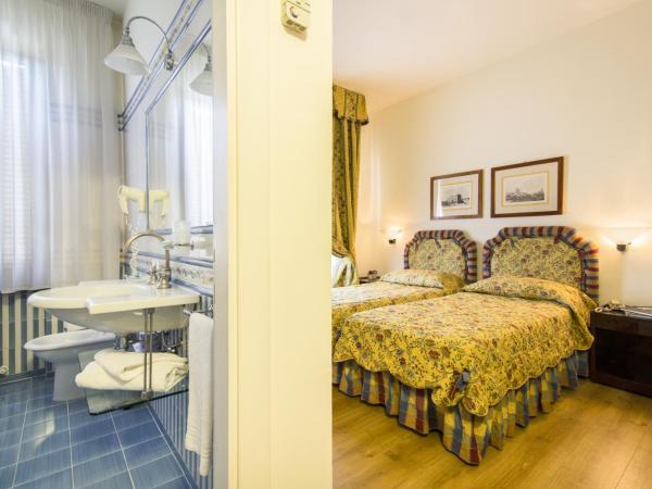 Hotel Italia : photo 8 de la chambre chambre double supérieure