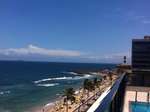 Flat Vista Mar Frente ou Lateral na Barra em Salvador : photo 1 de la chambre studio - vue sur océan 
