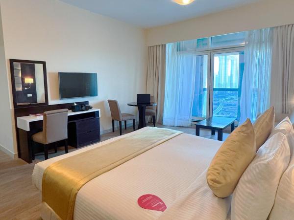 Emirates Grand Hotel : photo 5 de la chambre deluxe king room with burj khalifa view