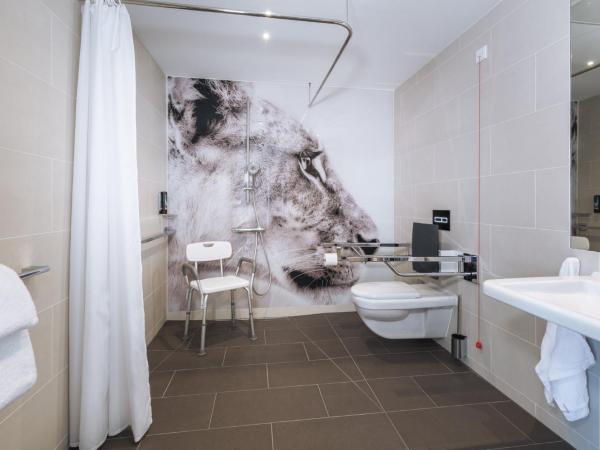 Holiday Inn - the niu, Leo Nuremberg, an IHG Hotel : photo 1 de la chambre chambre lit queen-size standard - accessible aux personnes à mobilité réduite