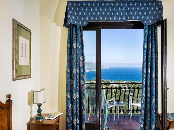 Hotel Sirius : photo 7 de la chambre chambre double ou lits jumeaux supérieure - vue sur mer