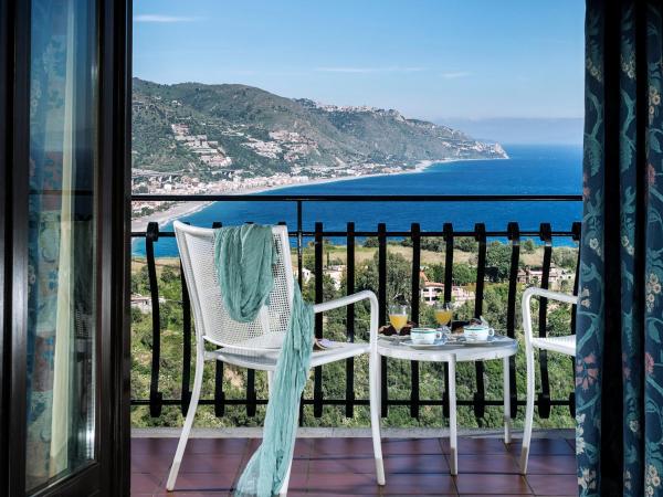 Hotel Sirius : photo 6 de la chambre chambre double ou lits jumeaux supérieure - vue sur mer