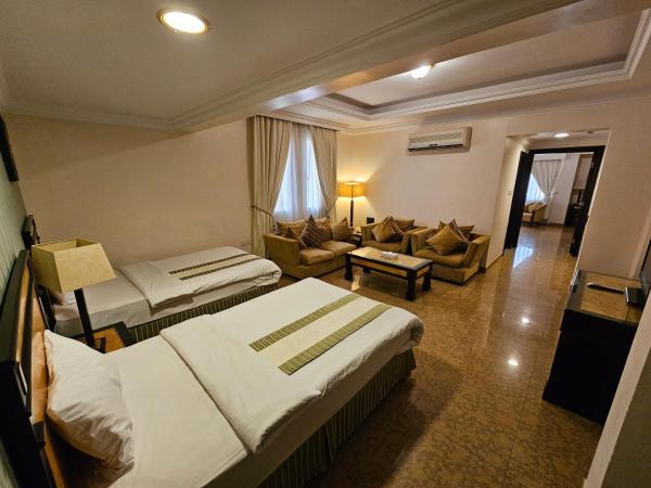 Garden Hotel Muscat By Royal Titan Group : photo 1 de la chambre chambre familiale