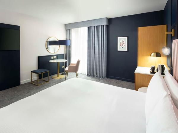 DoubleTree by Hilton Leeds : photo 2 de la chambre chambre lit king-size - accessible aux personnes à mobilité réduite 
