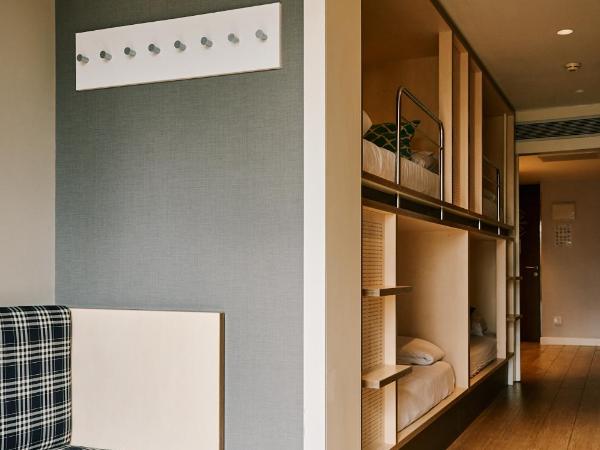 TOC Hostel Barcelona : photo 1 de la chambre lit dans dortoir mixte de 6 lits