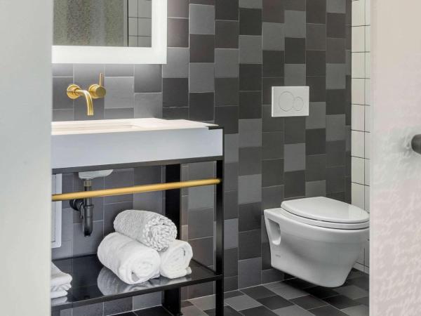 Cambria Hotels Boston Downtown - Seaport : photo 10 de la chambre suite lit king-size – non-fumeurs