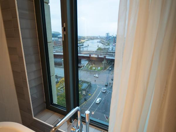 Clayton Hotel Glasgow City : photo 2 de la chambre suite