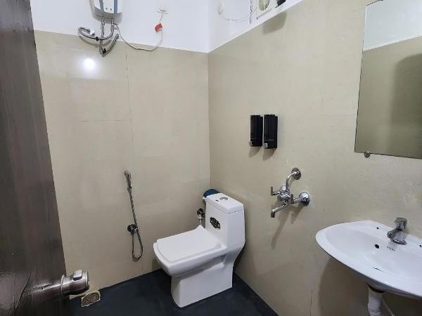 Innzoy Hotels : photo 1 de la chambre chambre lit king-size supérieure