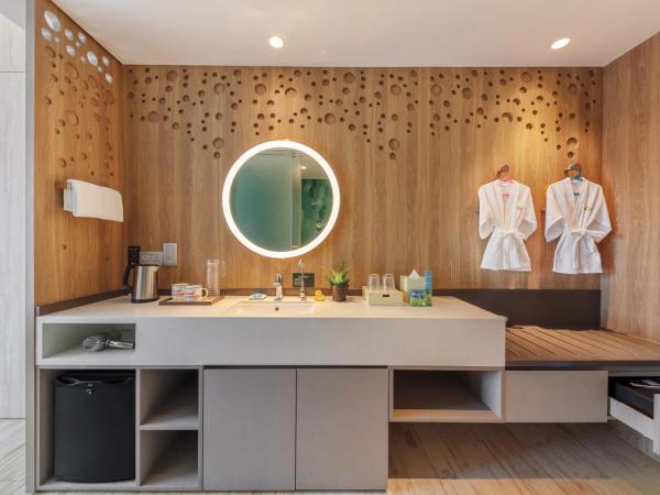 Village Hotel Sentosa by Far East Hospitality : photo 6 de la chambre chambre familiale