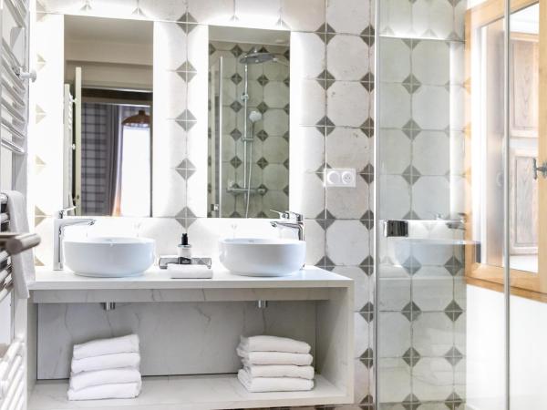 La Mère Poulard : photo 5 de la chambre appartement familial 2 chambres