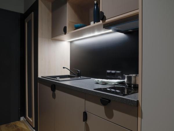 Chillout Dorm Warszawa : photo 2 de la chambre chambre simple avec salle de bains privative