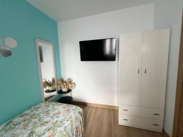 Pensión Alicante Bergez : photo 2 de la chambre chambre simple avec salle de bains commune