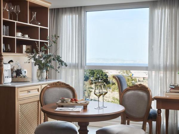 Legacy Gastro Suites : photo 1 de la chambre suite k - vue sur mer