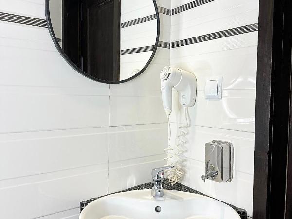 Pensjonat Gogol.s : photo 5 de la chambre chambre lits jumeaux avec salle de bains privative