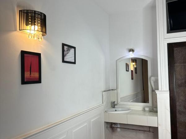 Pensjonat Gogol.s : photo 4 de la chambre chambre lits jumeaux avec toilettes communes