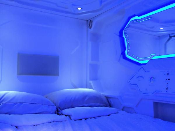 Сapsule hostel Kijowska Stadium Floor -1 no window - Self Check in : photo 1 de la chambre chambre double