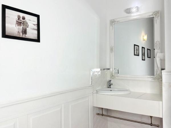 Pensjonat Gogol.s : photo 2 de la chambre chambre lits jumeaux avec salle de bains commune