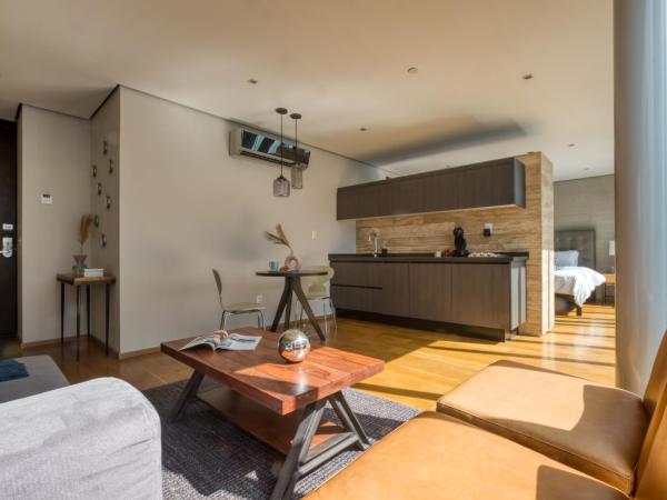 AR 218 Hotel by ULIV : photo 5 de la chambre suite familiale