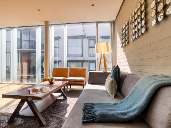 AR 218 Hotel by ULIV : photo 4 de la chambre suite familiale