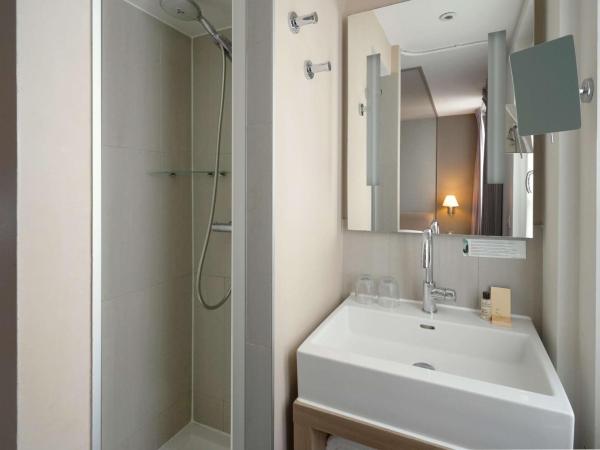 Hôtel Littéraire Arthur Rimbaud, BW Signature Collection : photo 3 de la chambre chambre lit queen-size classique