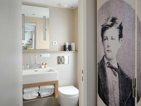 Hôtel Littéraire Arthur Rimbaud, BW Signature Collection : photo 2 de la chambre chambre lit queen-size classique