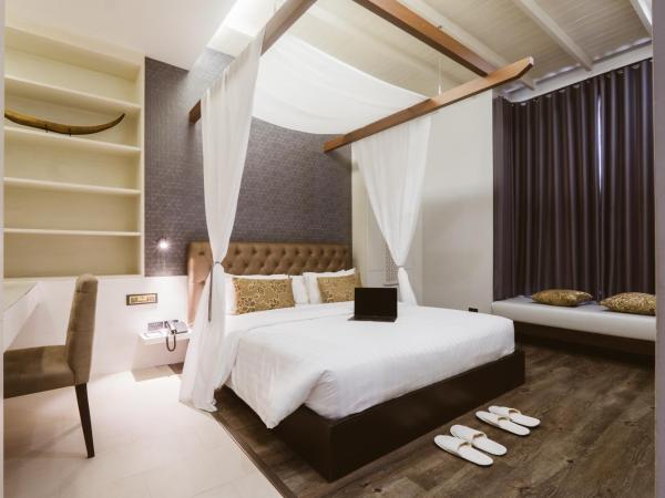 De Chai Colonial Hotel & Spa - SHA Plus : photo 4 de la chambre appartement premier 2 chambres