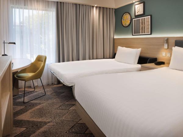 Hampton by Hilton York : photo 1 de la chambre chambre lit queen-size avec canapé-lit